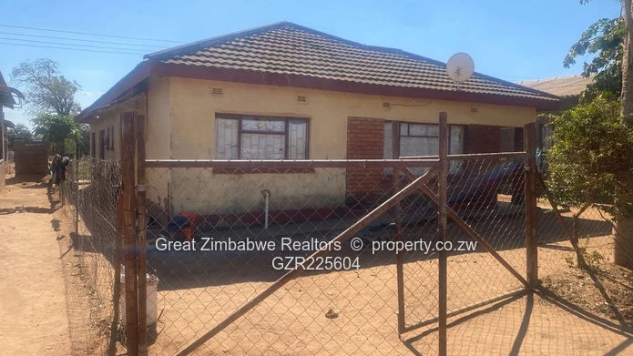 Chiredzi - Makondo House For Sale